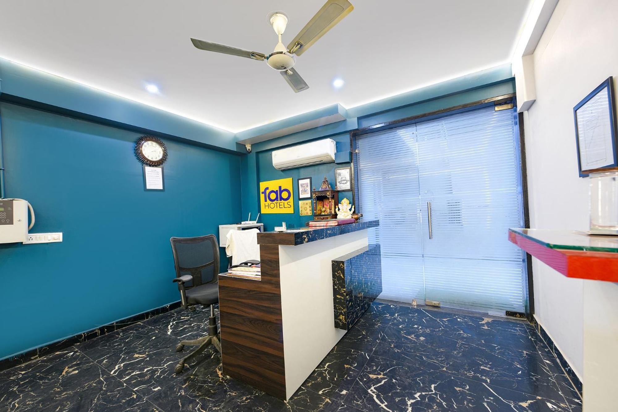 Fabhotel City Suits غورغاون المظهر الخارجي الصورة