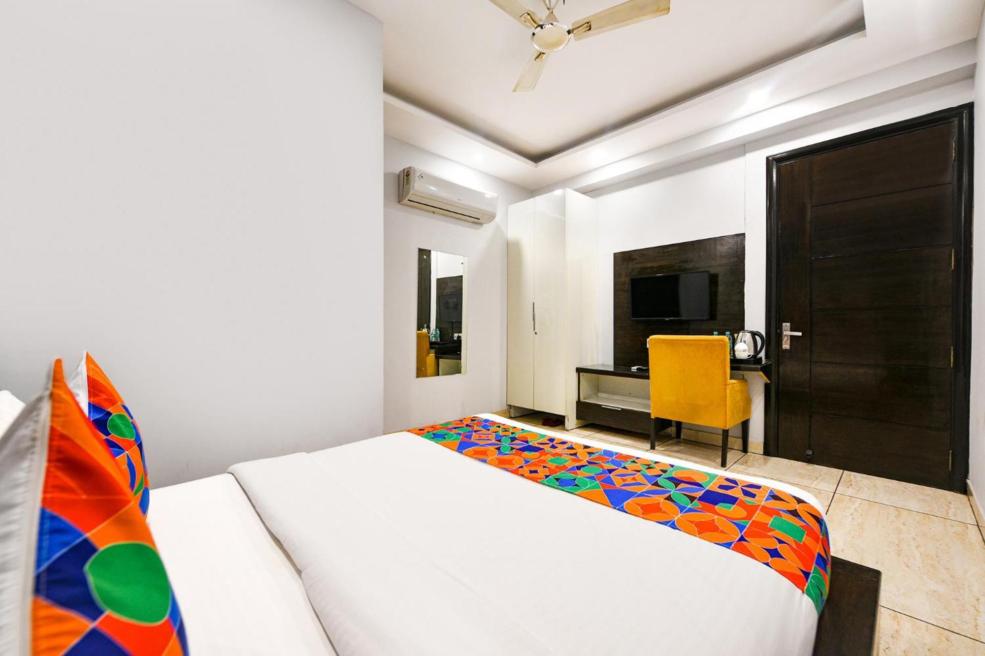 Fabhotel City Suits غورغاون المظهر الخارجي الصورة